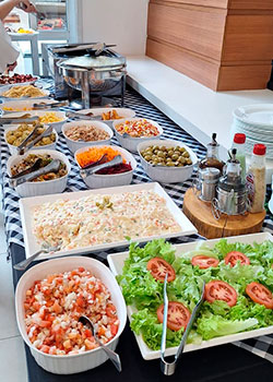 Serviço de buffet de feijoada para eventos