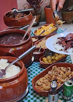 Contratar Buffet de Feijoada Padrão em Domicílio